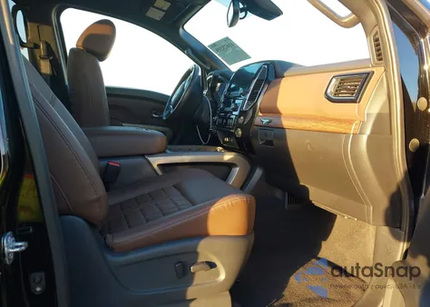 2021 Nissan Titan Platinum Reserve 4X4 z USA, uszkodzony, nr VIN 1N6AA1ED5MN500924